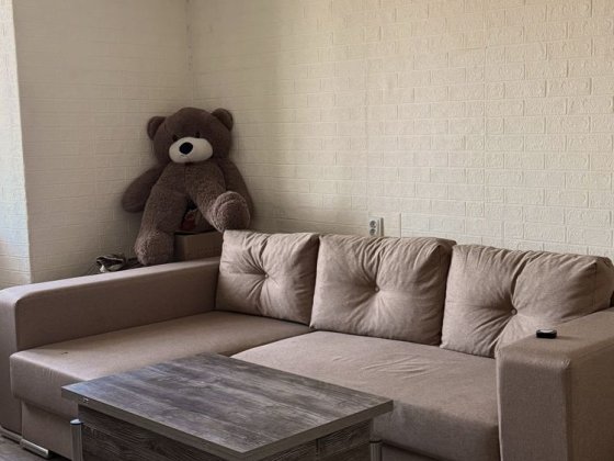 Продам світлу квартиру в центрі міста Лозовая