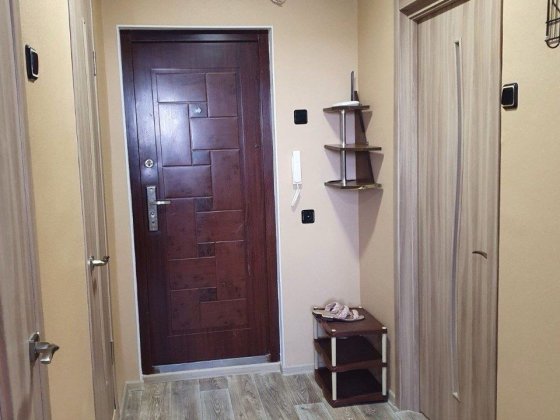 Продам однокімнатну квартиру, 6 мікрорайон Лозовая