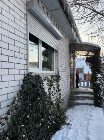 Продаж великої квартири в приватному будинку - фото 1