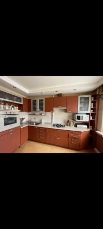 Продається 3х кім на 2му поверсі  9ти пов буд по вулиці Зріні 113 - фото 1