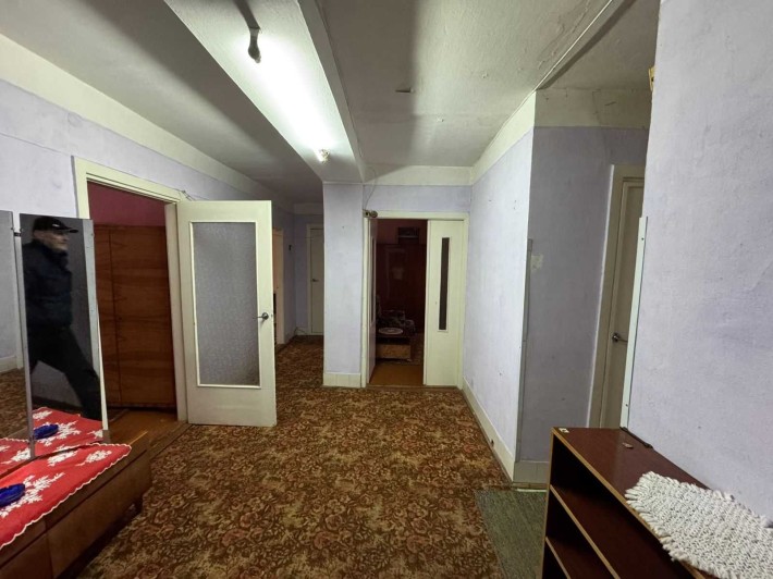 Продаж просторої квартири на 1 поверсі в Мукачево! - фото 1