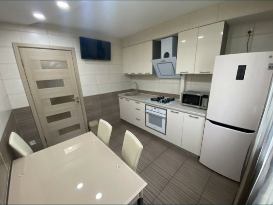 Продам 3х кімнатну Центр ,КУБ Павлоград