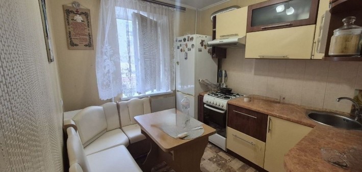 ПРОДАМ 1-но кімнатну квартиру в м. Самар, р-н "Вічного вогню".

Кварти - фото 1