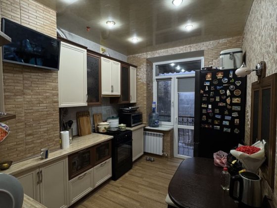 Продаю 3ком Сталинку в Центре Самар! Самар