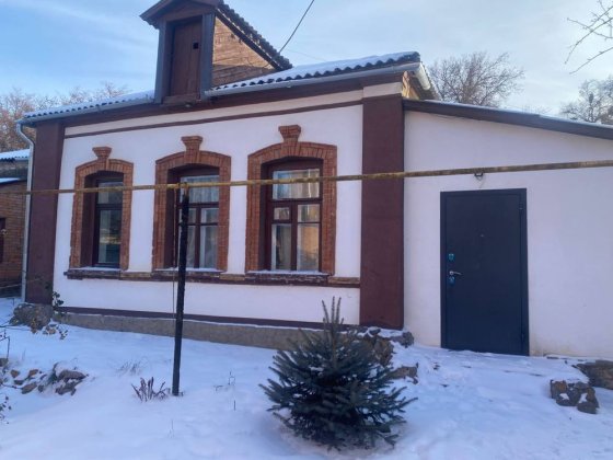 Продам квартиру(частину будинку) Ромни