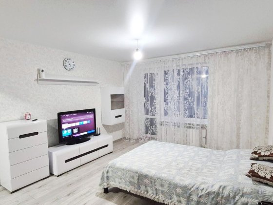 ПРОДАМ 1-но кімнатну квартиру в м. Самар, район РАЦСу.

Квартира розта Самар