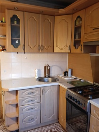 АН продає 2во кімнатну 40 років 1/5 пряма н/п - фото 1