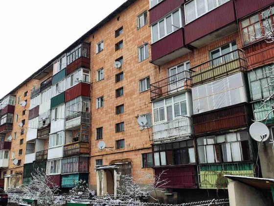 Дуже дешево:1 кімнатна квартира на 2 поверсі