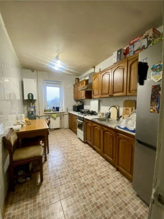 Продам 3 кімнатну квартиру.Чешка.Цегляний будинок.Газове опалення. - фото 1