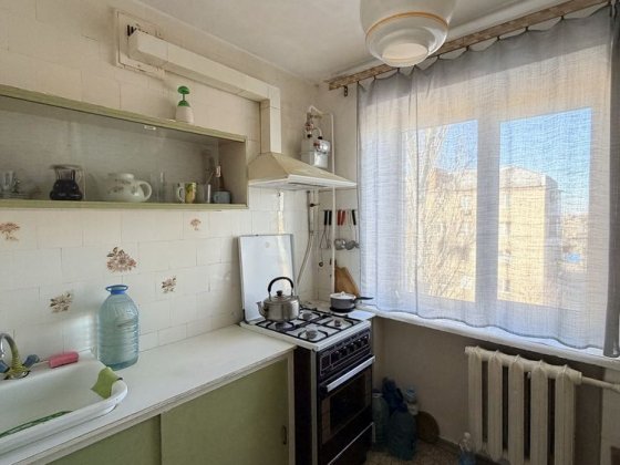 Продается 2 комнатная квартира. Кирпичный дом. Славянск. Славянск