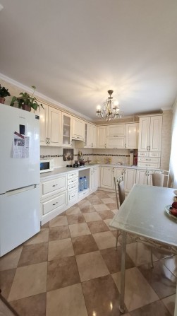 Продаж 2-кімнатної квартири в м. Трускавець, вул. Скоропадського - фото 1