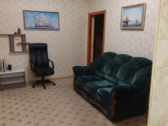 РЕЗЕРВ 3 кімнати+власний двір+2-х поверхова будівля (можливо під бізне Умань