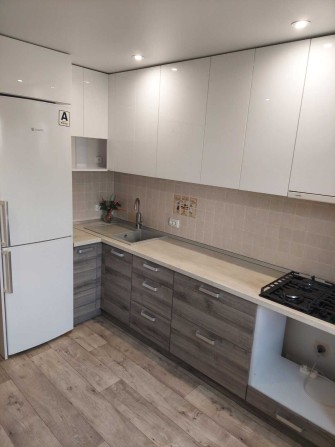 Продам 3-комнтаную квартиру Центр - фото 1