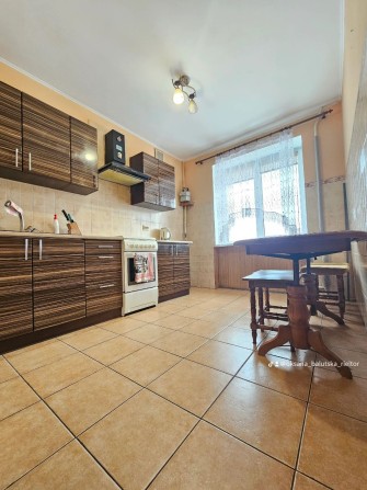 Продам 2-кім квартиру, район 8-9 школи - фото 1