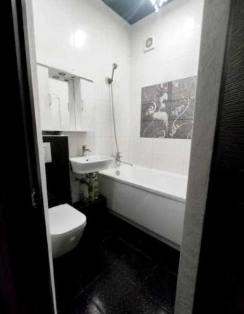 Продам 3-х комнатную квартиру - фото 1