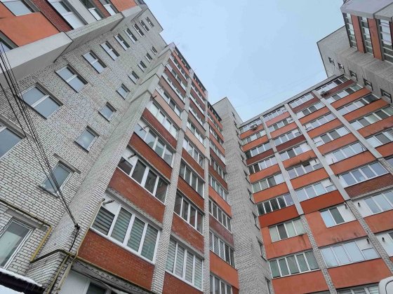 3к в новобудові на Південно-Заході з мінімальним оформленням Хмельницький