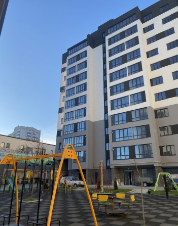 Торг! Простора 2к здана, діє переуступка. Дві великі лоджії 41882 - фото 1