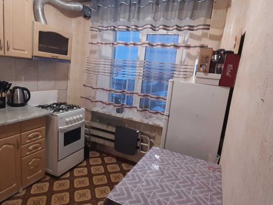 Продам 3 комнатную квартиру в Чугуеве Чугуїв