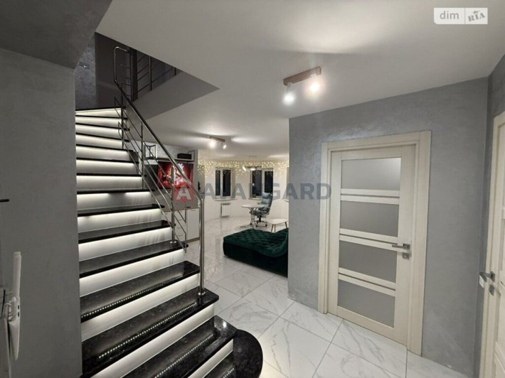 Продаж сучасної квартири - фото 1