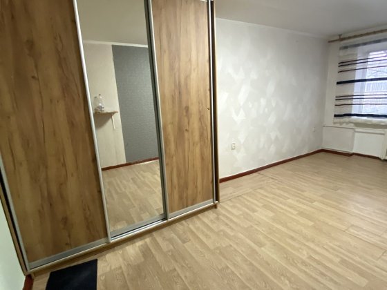 Кімната в гуртожитку зроблено хороший ремонт+кладовка 41701 Хмельницкий