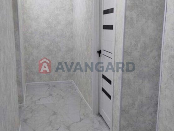 Продаж 2 Кімнатна простора квартира Хмельницкий