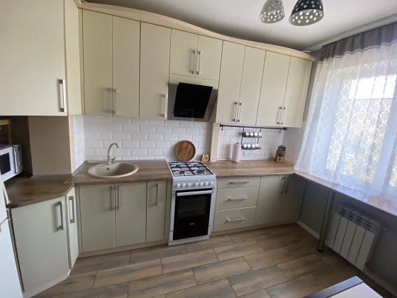 Утеплена 3к з заміненою проводкою, вікнами, зручний поверх 2%! 40869 Хмельницький