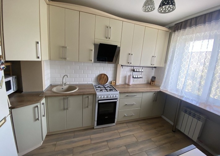 Утеплена 3к з заміненою проводкою, вікнами, зручний поверх 2%! 40869 - фото 1