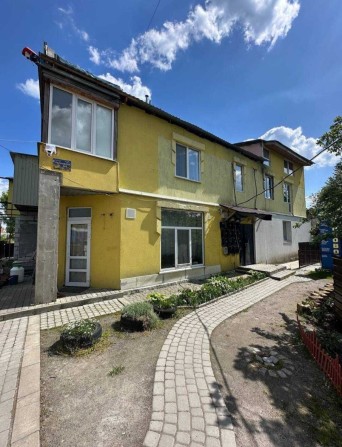 Власник продам 2х кімнатну квартиру - фото 1