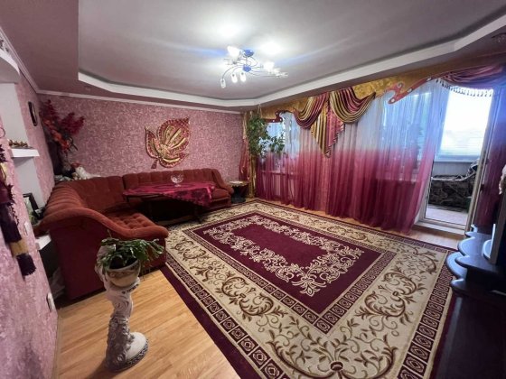 Продаж 3-кімнатної квартири в районі Заготзерно Хмельницький