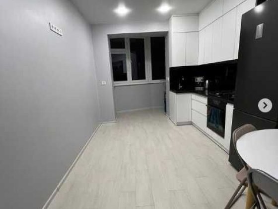 Продаж 1 К. Виставка Хмельницкий