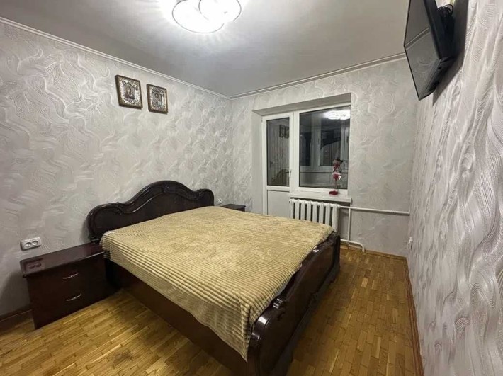 Продам 3-кімнатну квартиру - фото 1