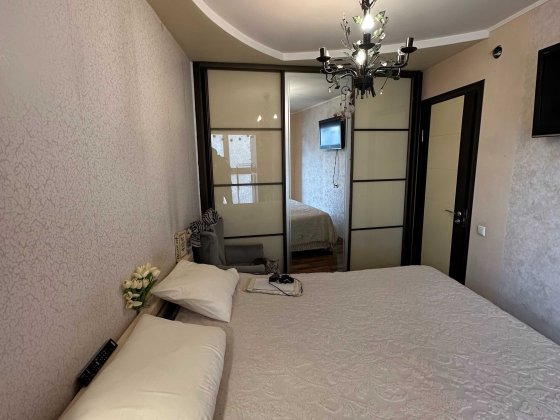 2 к Виставка середній поверх/цегла Хмельницкий