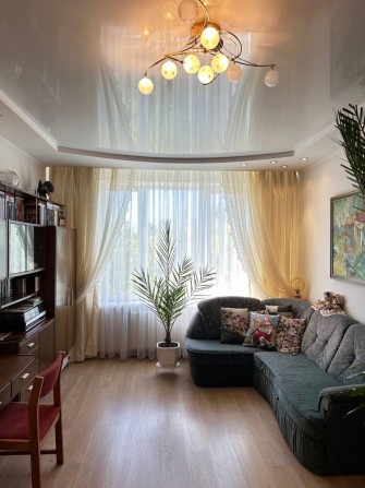 2к на Виставці (Зарічанська) - фото 1