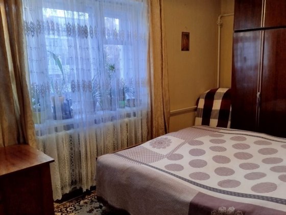 Продам 2-х кімнатну кв-ру в гарному районі Луцька  та чудовою інфрастр Рованцы