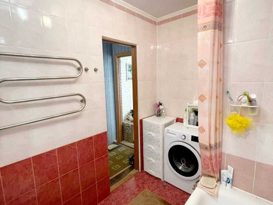 2к в ТОПовому районі міста в гарному житловому стані Хмельницкий