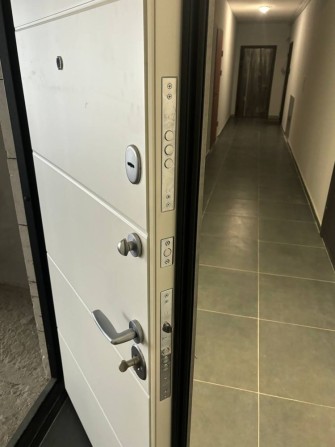 Власник . Продам квартиру площею 46 м². ЖК Дніпровська Брама2 - фото 1