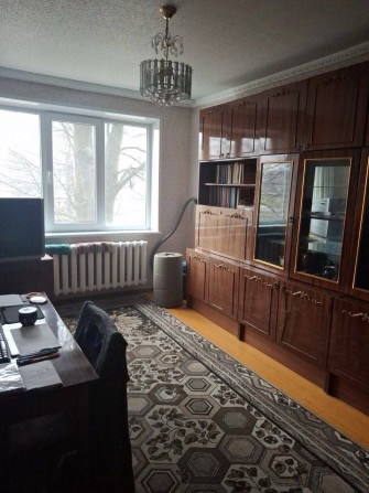 Продам 2 кімнатну квартиру - фото 1