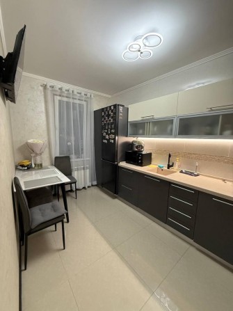 Продам просторную 2к в ЖК Олимпик, Слобожанское! - фото 1