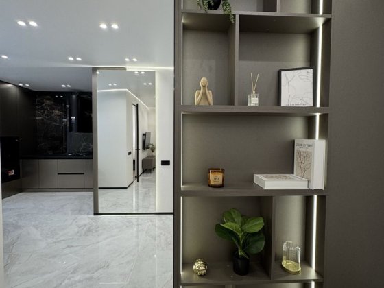 Півторакімнатна квартира  49 м.кв., на березі Міського Озера Крихівці