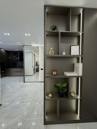 Півторакімнатна квартира  49 м.кв., на березі Міського Озера - фото 1