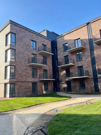 Продаж 2 кімнатної квартири з чорновим ремонтом - фото 1