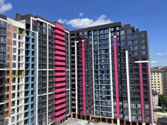 1-но кімнатна квартира по вул. Хриплинська ЖК Skygarden, 5 хв і центр. Угорники