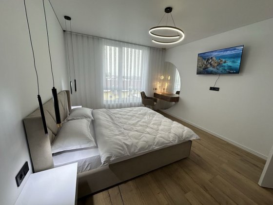 Продаж квартири в сучасному житловому комплесі «Паркова Алея». Угорники