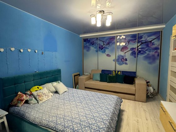 ТЕРМІНОВИЙ Продаж затишної 1-кімнатної квартири з ремонтом Угорники