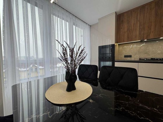 Новинка! Продається видова 1кім. квартира біля річки! паркова алея! Угорники