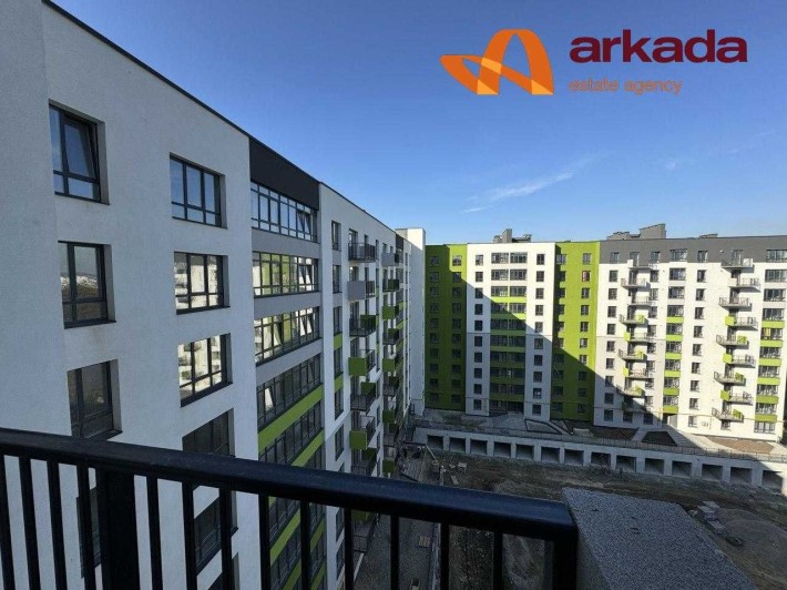 Продається 3 кімнатна панорамна квартира з видом на озеро!!! - фото 1