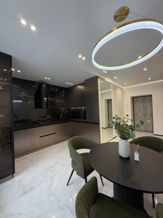 Велика однокімнатна квартира біля озера. - фото 1