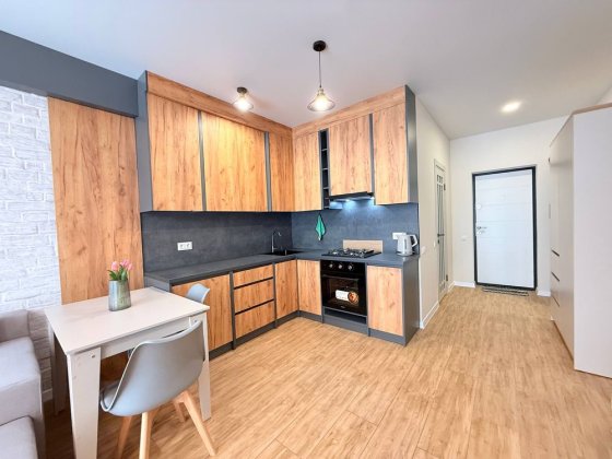 Без КОМІСІЇ! 52 500$ квартира з ремонтом , технікою  та двориком Святопетрівське