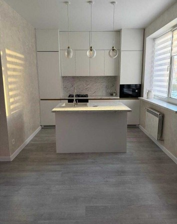 Чудова 3 кімнатна квартира ЖК Фемелі Валовня Карпа Гатне Київ Теремки - фото 1