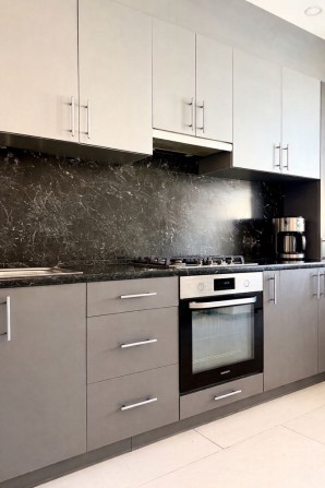 ЗАТИШНА ОДНОКІМНАТНА КВАРТИРА! 46м2 з ремонтгм та меблями.ПОДАТКИ 2% - фото 1